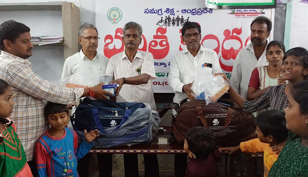 bhavitha-donation-to-students
