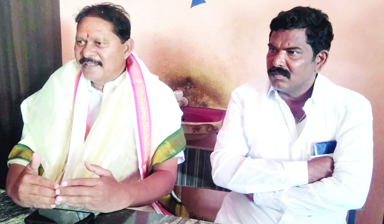 మాట్లాడుతున్న ఎమ్మెల్సీ డాక్టర్‌ మధుసూదన్‌