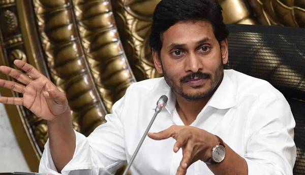 /CM-Jagan-left-for-Tirumala