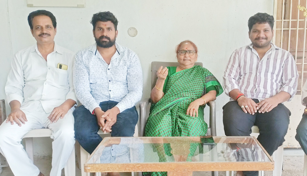 ప్రజలను మభ్యపెడుతున్న కేంద్రం