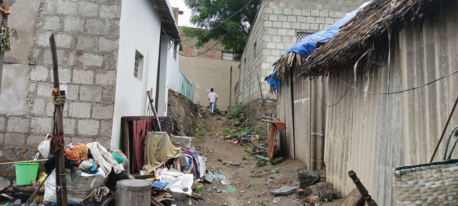 అనాదిగా ఎదుగూబొదుగు లేని బతుకులు