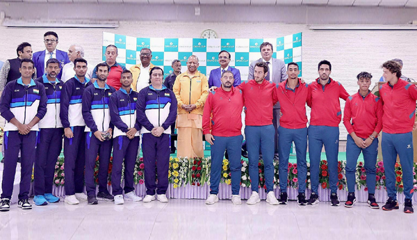 /Sumit-wins-Mukund-loses