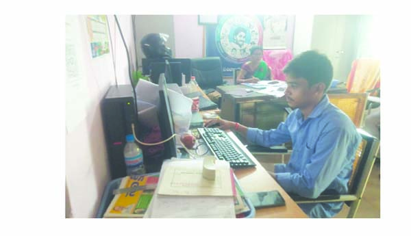 ఆ సచివాలయంలో ఇద్దరే..