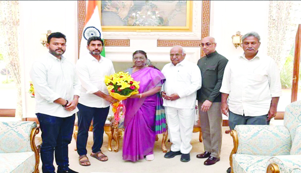 Lokesh-complains-to-the-President-about-the-conspiracy-to-suppress-the-opposition-in-the-state