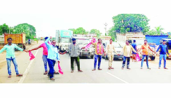 ఆటో డ్రైవర్లకు సంక్షేమబోర్డు ఏర్పాటు చేయాలి