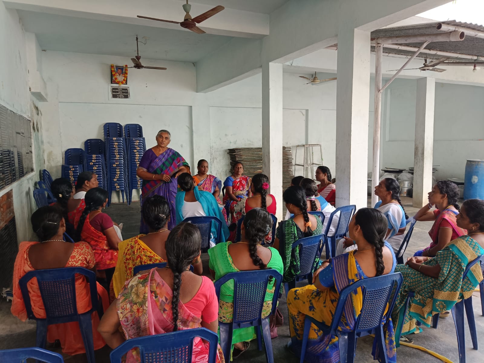 హామీ ఇచ్చినా అవే ఒత్తిళ్లు