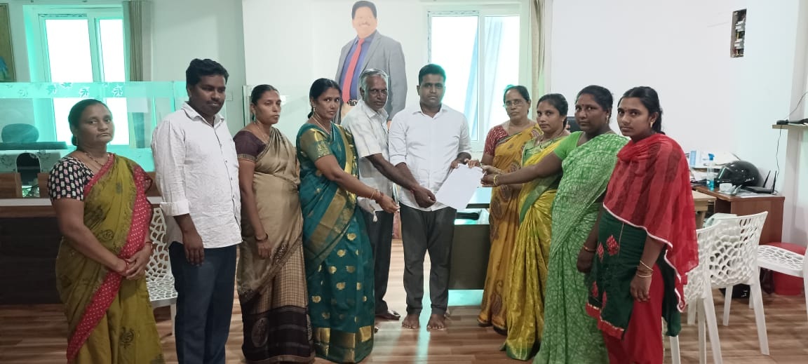 అంగన్‌వాడీల సమస్యలను పరిష్కరించాలి