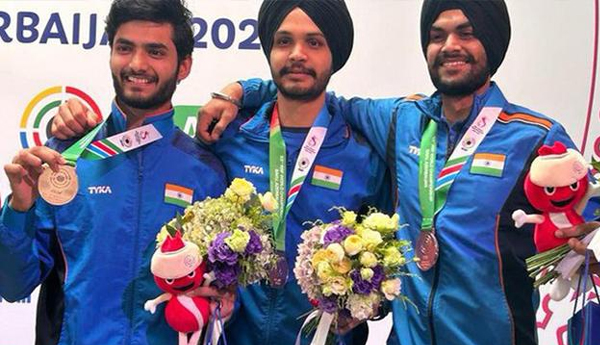 Gold-medal-winning-Indian-shooters