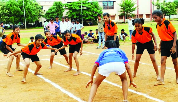 ఉత్సాహంగా స్కూల్‌ గేమ్స్‌ పోటీలు