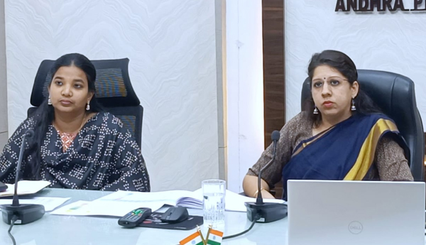 Distribution-of-land-title-documents-should-be-completed-by-the-deadline-Collector-Krittika-Shukla