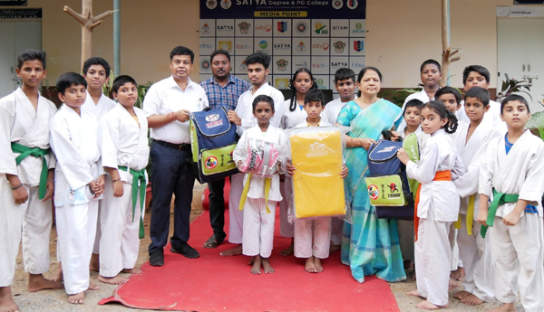 karate-kits-distributions