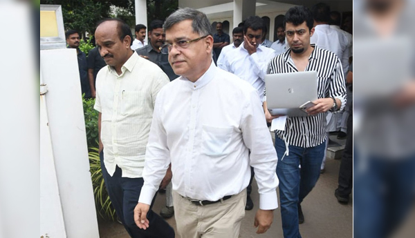 Lawyer-Luthra-who-met-Babu