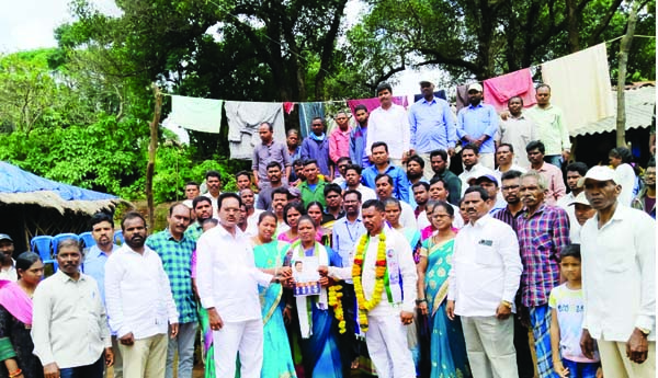 ఇంజరిలో గడప గడపకూ