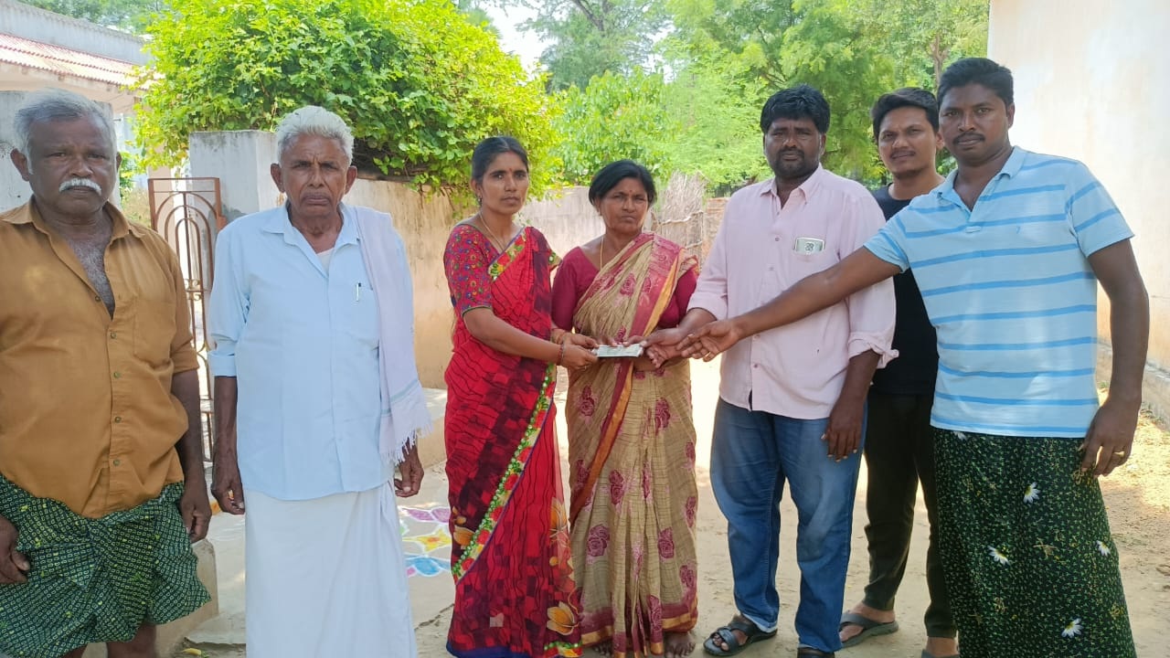నూతన పింఛన్లు పంపిణీ