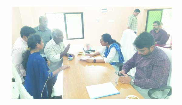 సారిపల్లి గురునాయుడు, సారిపల్లి గ్రామ రైతు.