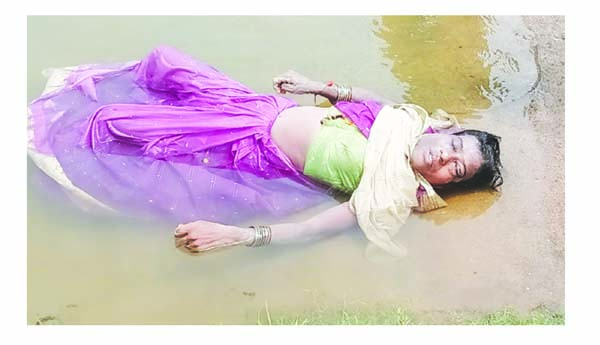 ప్రమాదవశాత్తు నదిలో పడి మహిళ మృతి