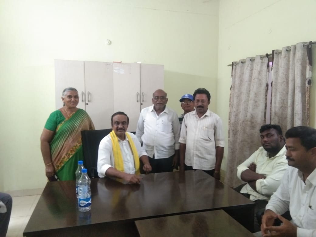 సమస్యలను విస్మరించి అరెస్టులు