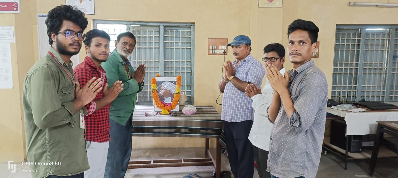 కాలానికి ముందు నడిచిన గురజాడ అప్పారావు