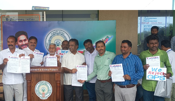 Salaries-of-SSA-employees-should-be-paid