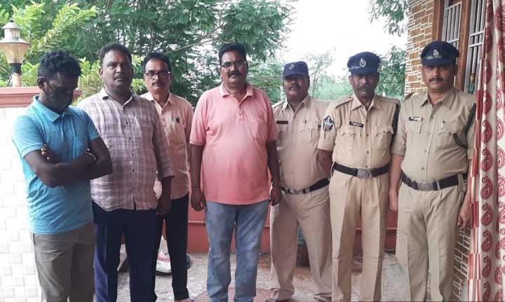 బెల్లం ఊట ధ్వంసం