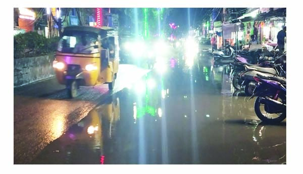 వర్షం కురిసిన ప్రతి సారీ ఇదే పరిస్థితి