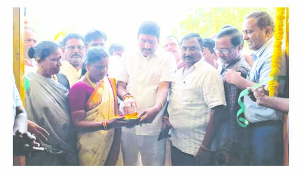 సామాజిక బాధ్యత ఉండాలి