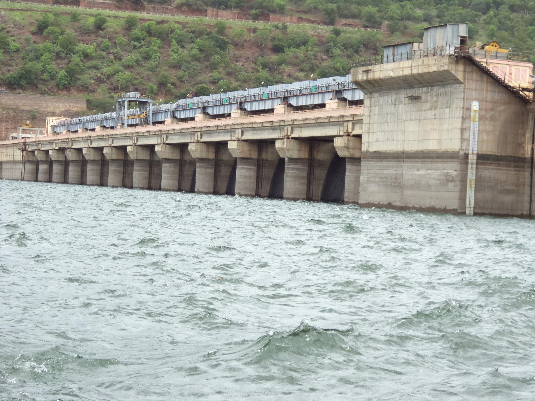 శ్రీశైలం డ్యామ్‌