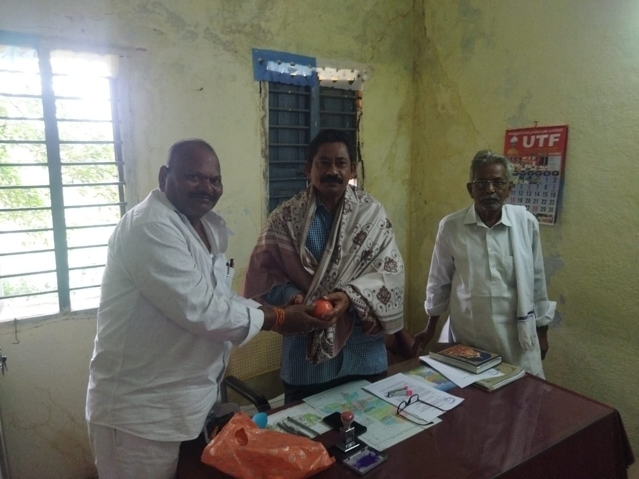 తహశీల్దారుకు సన్మానం