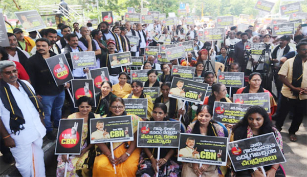 TDP-protests-against-Chandrababus-arrest
