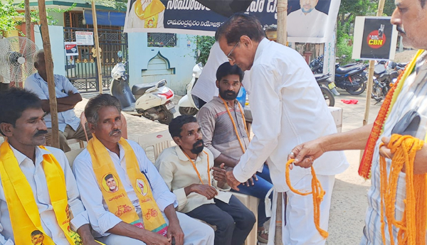 tdp-protest-against-cbn-arrest