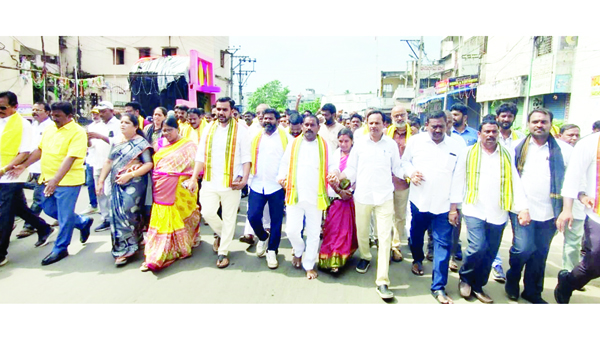  కొనసాగుతున్న టిడిపి నిరసనలు