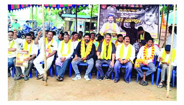 అక్రమకేసులు పెట్టడం ప్రభుత్వానికి అలవాటు