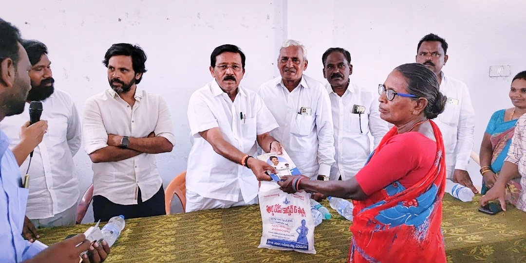 ఊహించని రీతిలో పింఛన్లు పెంపు