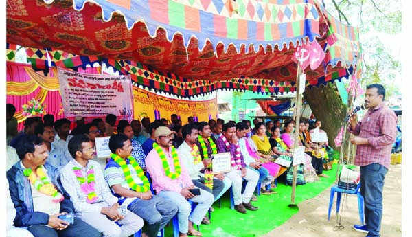 ఉద్యోగులను పర్మినెంట్‌ చేయాలి