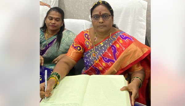 మచిలీపట్నం మేయర్‌గా వెంకటేశ్వరమ్మ బాధ్యతల స్వీకారం