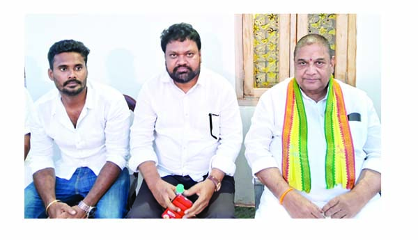 యువగళంపై వైసిపి గూండాల దాడి