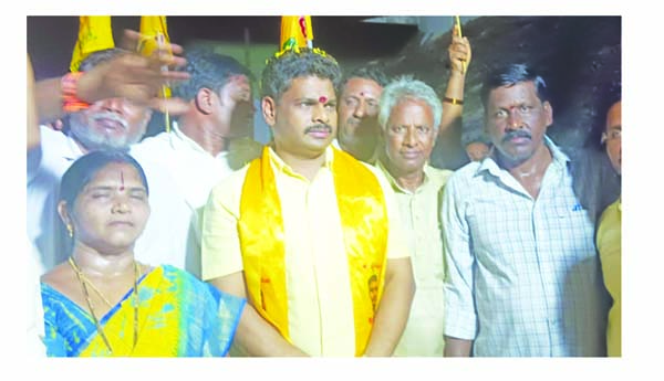 చంద్రబాబుతోనే ఆంధ్రాకు భవిష్యత్తు