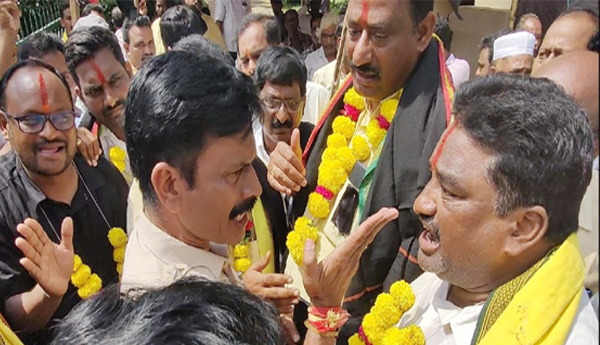 Rasavathara-politics-in-Vizianagaram