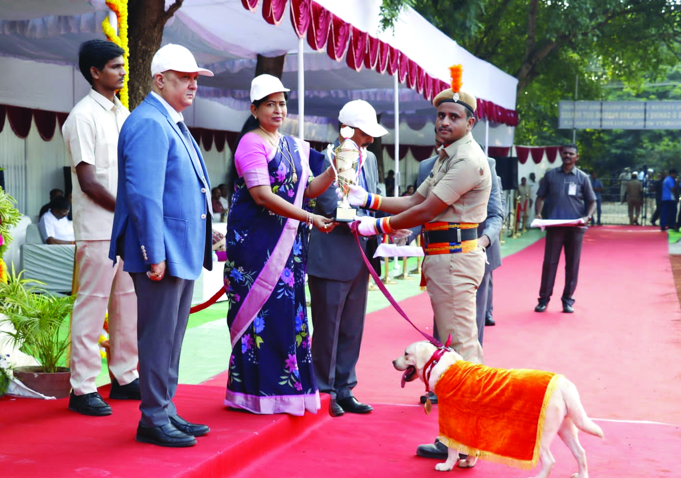 పేదల సంపూర్ణ ఆరోగ్యమే ప్రభుత్వ లక్ష్యం