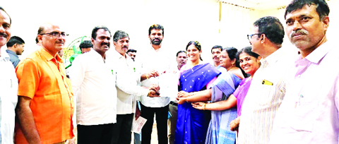 మా సర్వీస్‌ రూల్స్‌ను రూపొందించండి ..