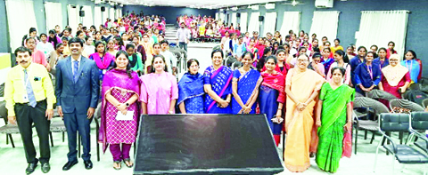 మానసిక ధైర్యంతోనే క్యాన్సర్‌ నిర్మూలన : విసి