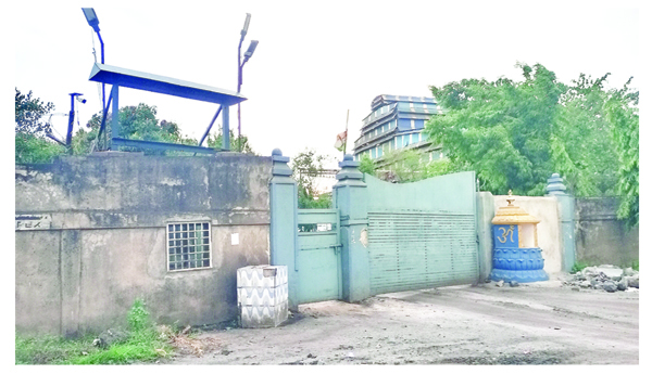 కుదేలైన ఫెర్రో పరిశ్రమలు