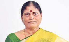 వైఎస్‌ విజయమ్మకు తప్పిన ప్రమాదం