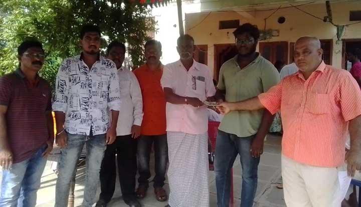 బీమా నగదు అందజేత