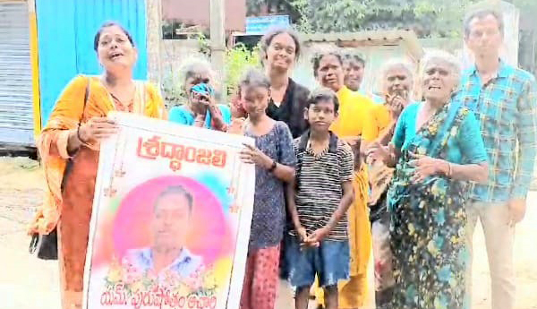 అప్పుల బాధతో ఆటోడ్రైవర్‌ ఆత్మహత్య