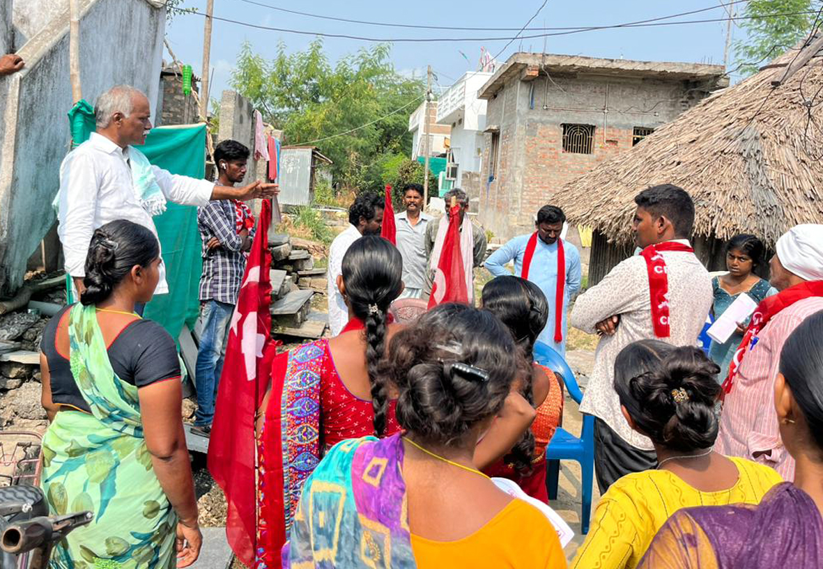 పనులు చూపకుంటే అప్పులపాలే