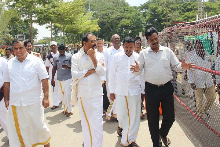 అటవీశాఖ క్లియరెన్స్‌ ఇస్తేనే 2 గంటల తరువాత చిన్న పిల్లలకు నడక దారిలో అనుమతి