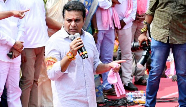60ఏళ్లలో కాంగ్రెస్‌ ఏమీ చేయలేకపోయింది : కేటీఆర్‌