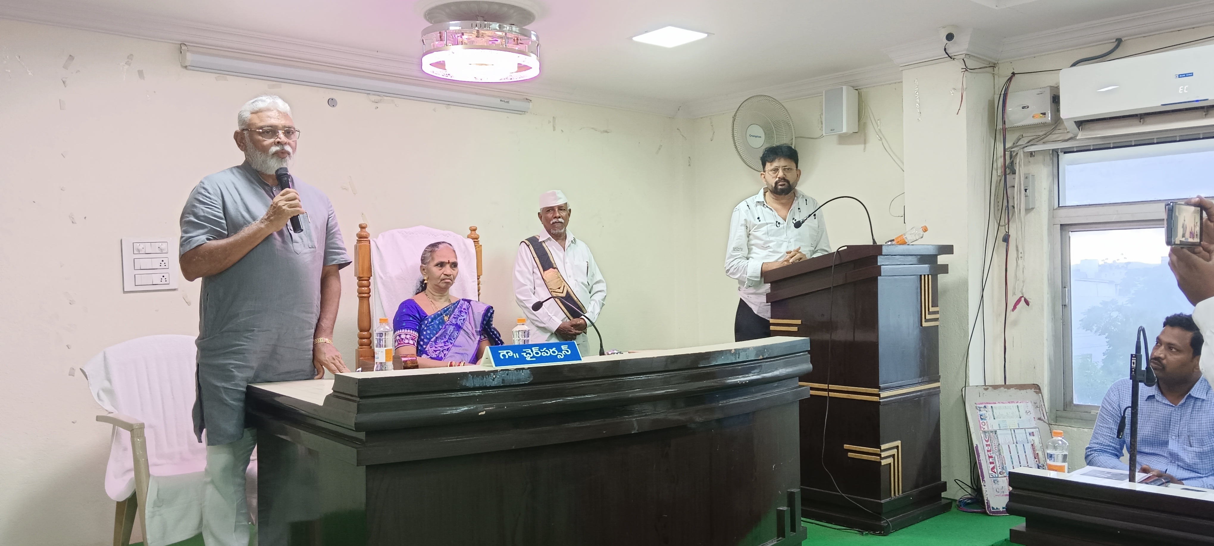 10 టీఎంసీల నీటి కోసం కృషి