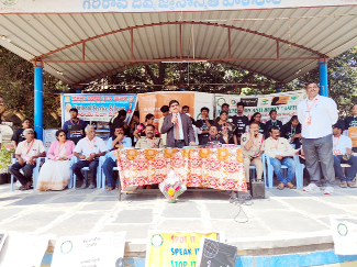 మదనపల్లె : సమావేశంలో మాట్లాడుతున్న జడ్జి వెంకటేశ్వర్లు నాయక్‌